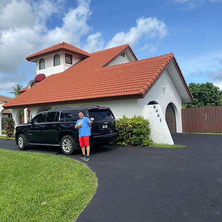 Remodeled And Comfortable Rv - Free Parking Miami Dış mekan fotoğraf